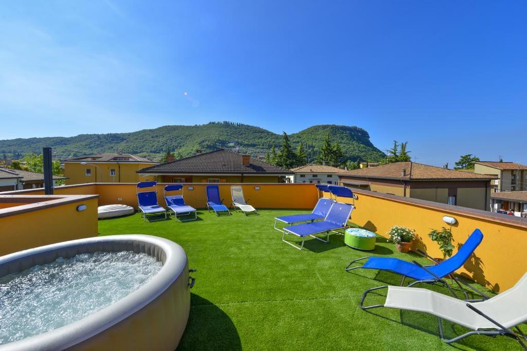Hotel La Terrazza Sul Garda Exterior foto