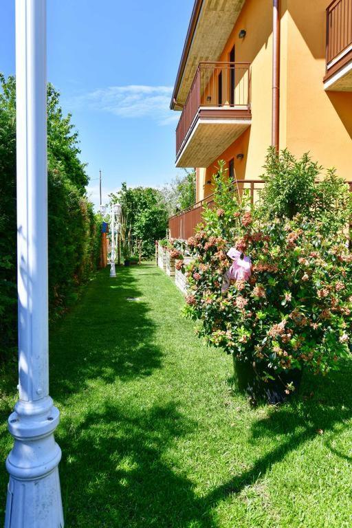 Hotel La Terrazza Sul Garda Exterior foto
